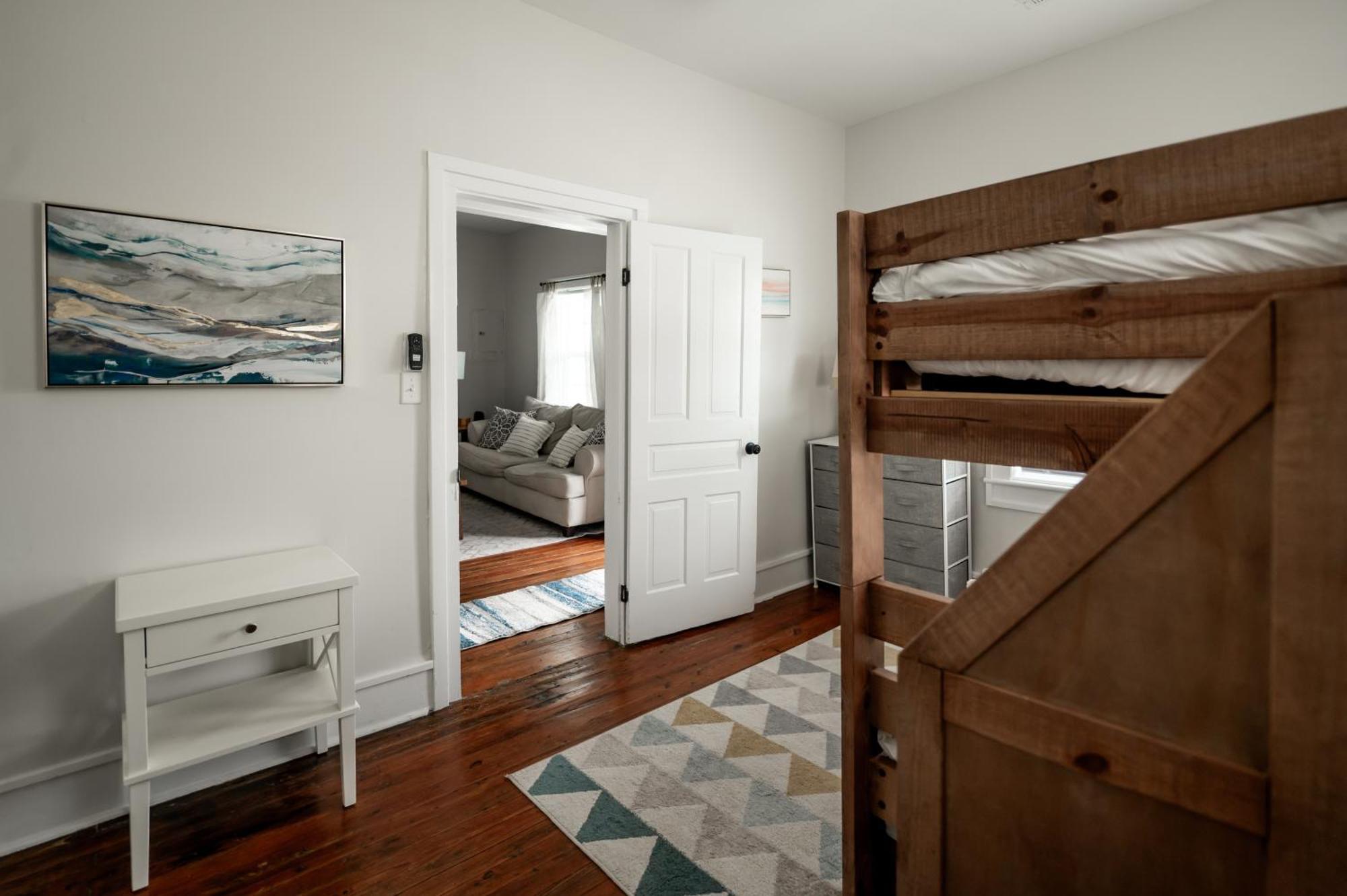 Bluewater Downtown Cottage Wilmington Bagian luar foto