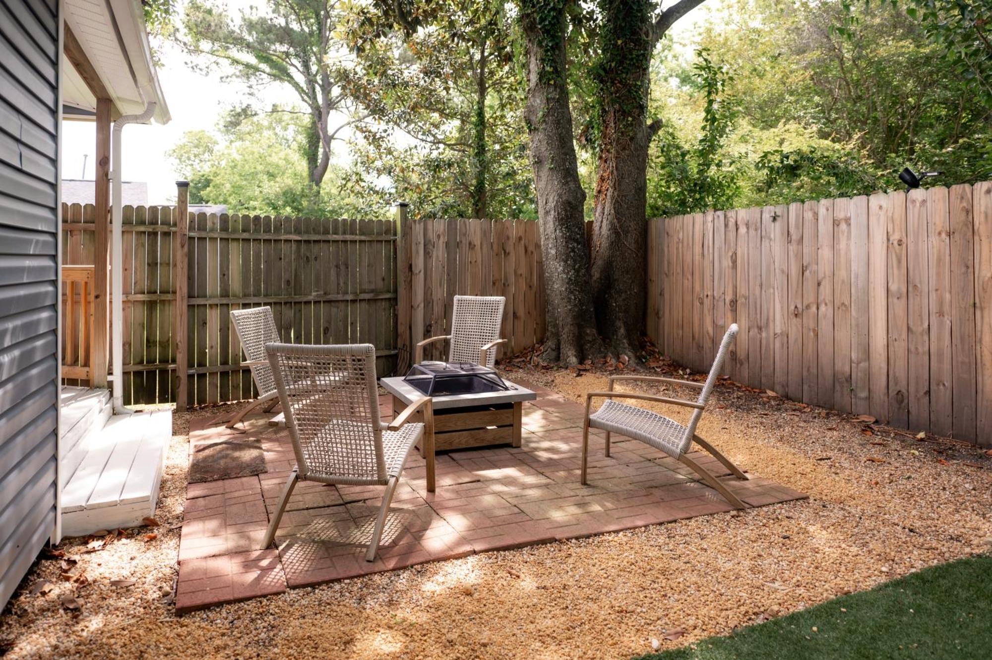 Bluewater Downtown Cottage Wilmington Bagian luar foto